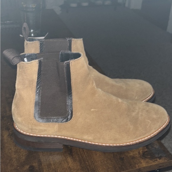 Duke Thursday Boots in Honey Suede - Picture 2 of 9